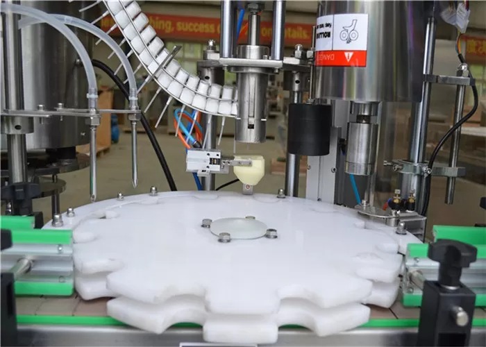 स्वयंचलित एअर फ्रेशिंग परफ्यूम फिलिंग मशीन
